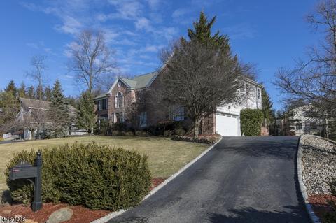 103 Eileen Dr, Cedar Grove, NJ 07009 photo 23