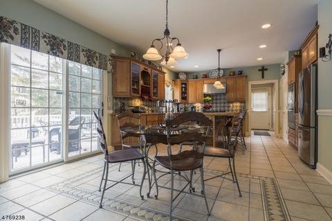 103 Eileen Dr, Cedar Grove, NJ 07009 photo 6