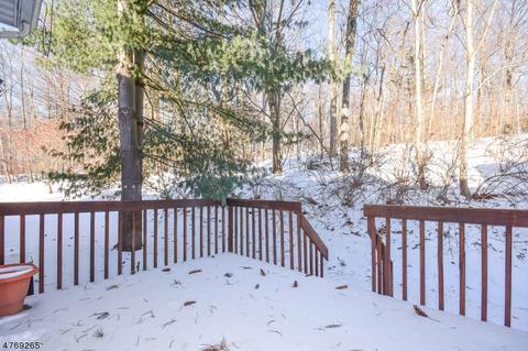134 Worcester Dr, Wayne, NJ 07470 photo 18