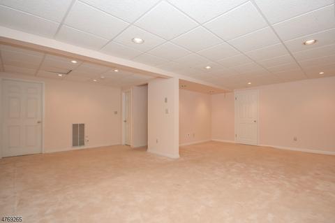 134 Worcester Dr, Wayne, NJ 07470 photo 16