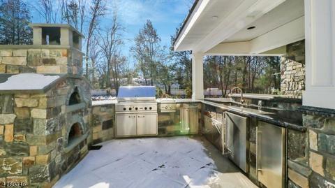 22 Cherry Ln, Upper Saddle River, NJ 07458 photo 21