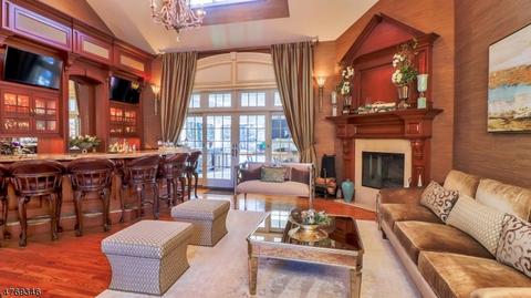 22 Cherry Ln, Upper Saddle River, NJ 07458 photo 9