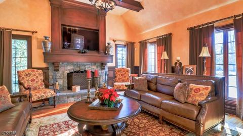 22 Cherry Ln, Upper Saddle River, NJ 07458 photo 17