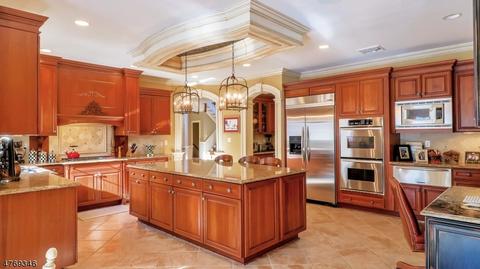 22 Cherry Ln, Upper Saddle River, NJ 07458 photo 12