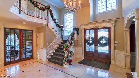 22 Cherry Ln, Upper Saddle River, NJ 07458 photo 3