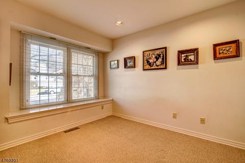 16 Worcester Dr, Wayne, NJ 07470 photo 14