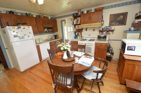 102 Main St, Hampton, NJ 08827 photo 8