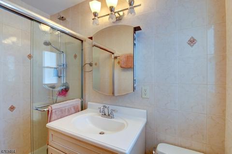 950 Alps Rd, Wayne, NJ 07470 photo 16