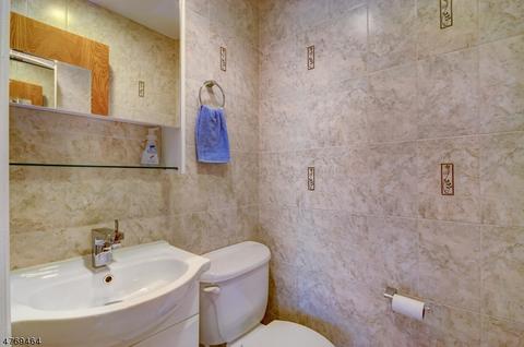 950 Alps Rd, Wayne, NJ 07470 photo 18