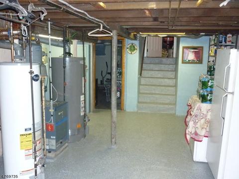 267 E 2nd Ave, Roselle, NJ 07203 photo 19