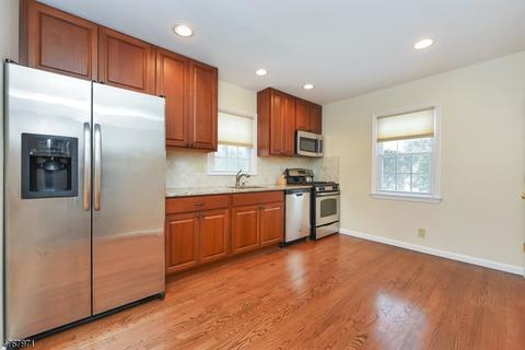 41 Edison Dr, Summit, NJ 07901 photo 8