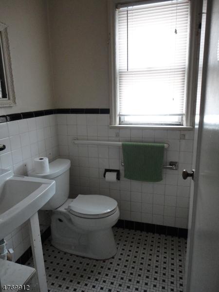 428 Simons Ave, Hackensack, NJ 07601 photo 9