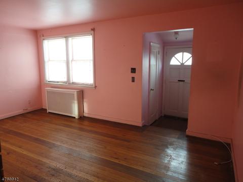 428 Simons Ave, Hackensack, NJ 07601 photo 2