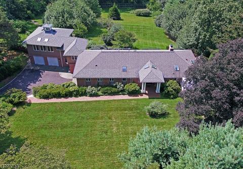 4 Robert Rd, Mendham, NJ 07945 photo 2