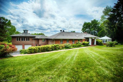 4 Robert Rd, Mendham, NJ 07945 photo 4