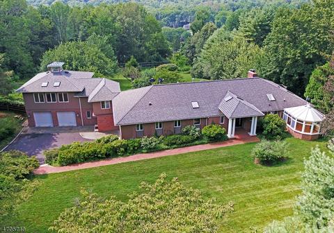 4 Robert Rd, Mendham, NJ 07945 photo 1