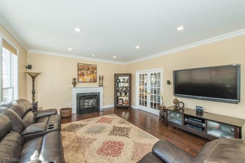 7 Windsor Ct, Hackettstown, NJ 07840 photo 9