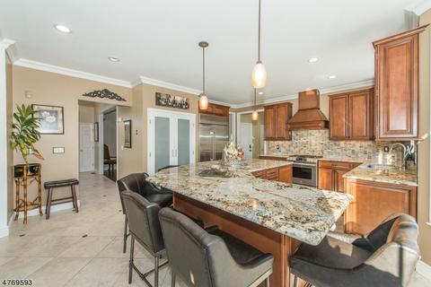 7 Windsor Ct, Hackettstown, NJ 07840 photo 13