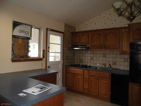 81 Daniel St, Dover, NJ 07801 photo 11