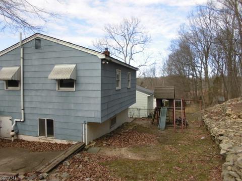 81 Daniel St, Dover, NJ 07801 photo 5