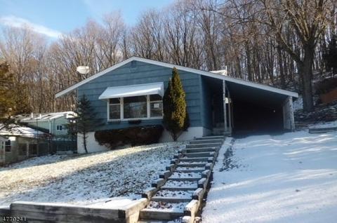 81 Daniel St, Dover, NJ 07801 photo 2