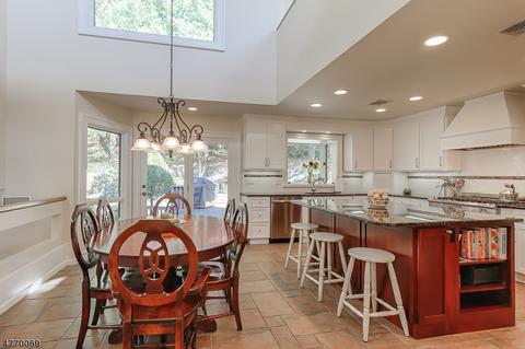 47 Westview Rd, Wayne, NJ 07470 photo 4