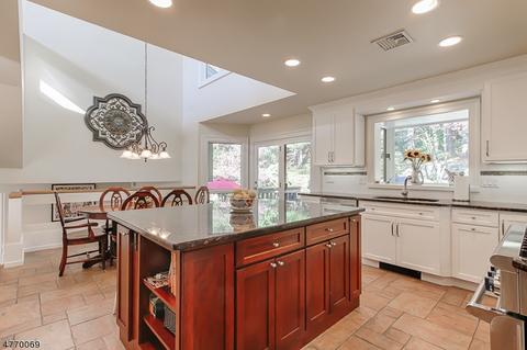 47 Westview Rd, Wayne, NJ 07470 photo 5