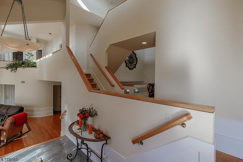 47 Westview Rd, Wayne, NJ 07470 photo 3
