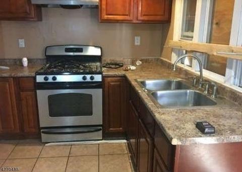 430-32 Darrow Ave, Plainfield, NJ 07060 photo 2