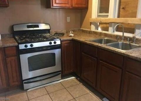 430-32 Darrow Ave, Plainfield, NJ 07060 photo 5
