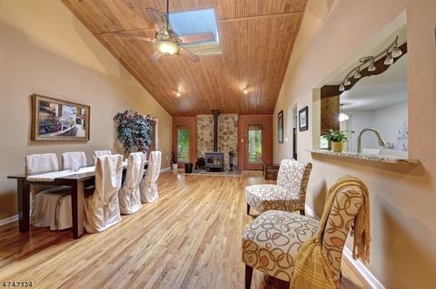 318 Hackett Rd, Hampton, NJ 08827 photo 6