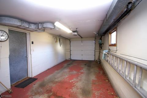 210 Valley Rd, Wayne, NJ 07470 photo 21