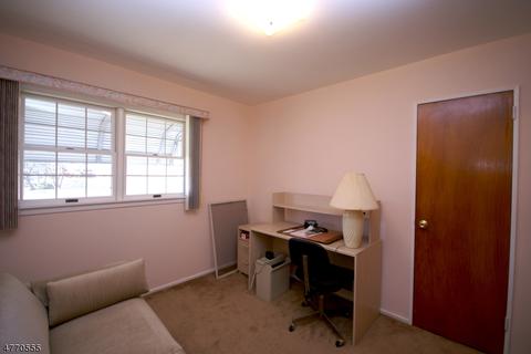 210 Valley Rd, Wayne, NJ 07470 photo 15
