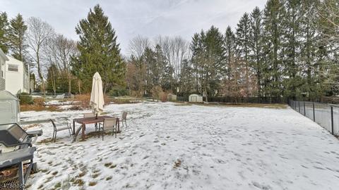 8 Corwin St, Randolph, NJ 07869 photo 2