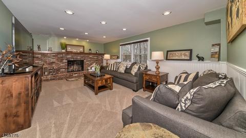 45 Brookwood Dr, Wayne, NJ 07470 photo 12
