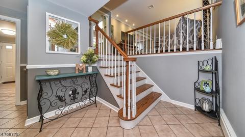 45 Brookwood Dr, Wayne, NJ 07470 photo 3