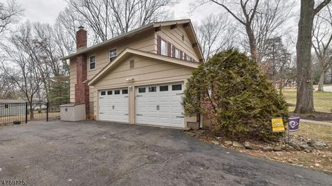 45 Brookwood Dr, Wayne, NJ 07470 photo 24