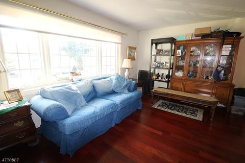 37 Forest Ave, Nutley, NJ 07110 photo 2