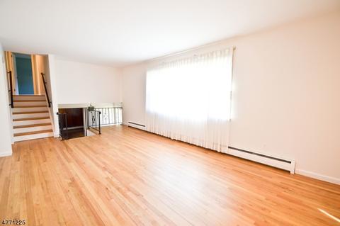 3 Ackerman St, Waldwick, NJ 07463 photo 5