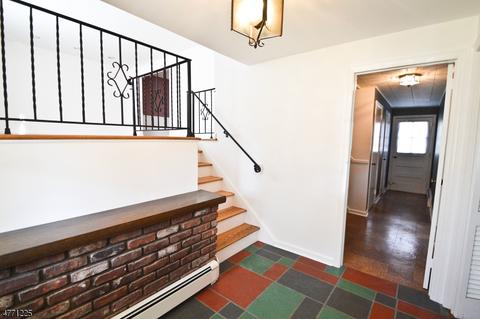 3 Ackerman St, Waldwick, NJ 07463 photo 3
