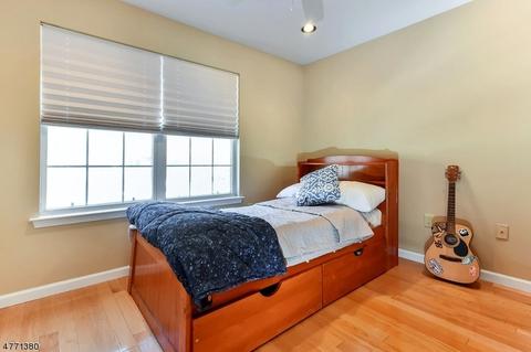 23 Harrier Ct, Wayne, NJ 07470 photo 16