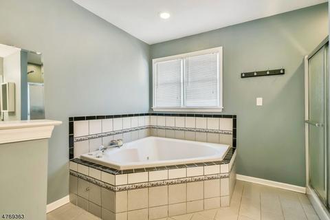 20 Apache Trl, Rockaway, NJ 07866 photo 16