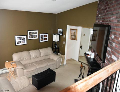 13 Hillside Ct, Clinton, NJ 08809 photo 6