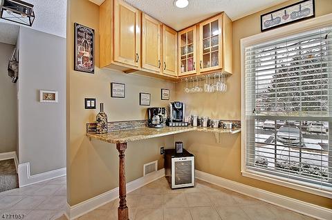 104 Baldwin Ct, Bernards, NJ 07920 photo 5