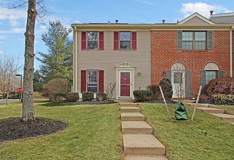 104 Baldwin Ct, Bernards, NJ 07920 photo 2