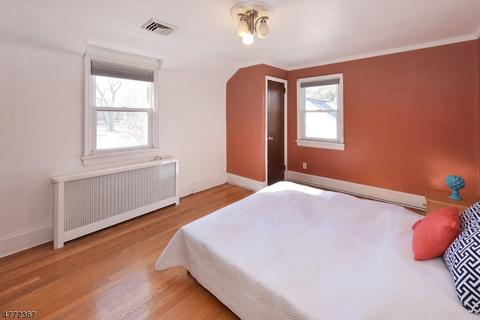 680 Ramapo Rd, Teaneck, NJ 07666 photo 14