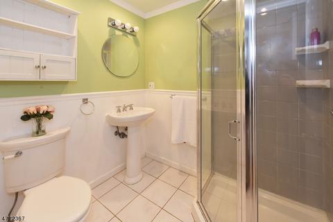 680 Ramapo Rd, Teaneck, NJ 07666 photo 10