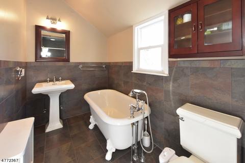 680 Ramapo Rd, Teaneck, NJ 07666 photo 18