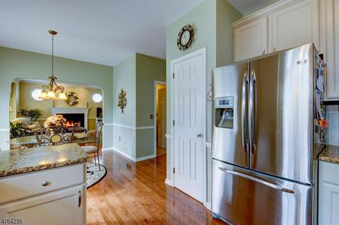5 Stapleton Ct, Bridgewater, NJ 08807 photo 8