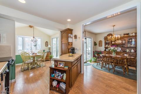 85 Magnolia Pl, Wayne, NJ 07470 photo 4
